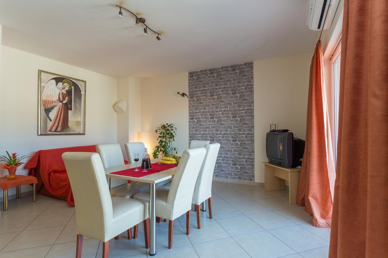Guest house Burum